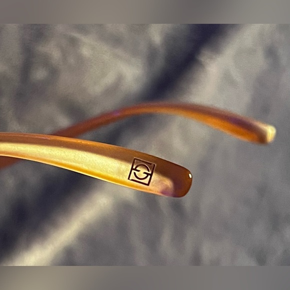 SUNGLASSES - Picture 2 of 4